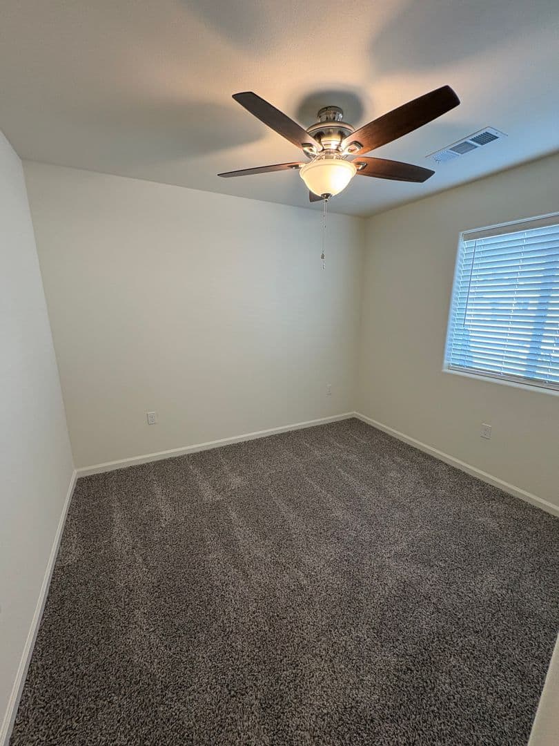 Visalia House: 30643 Marigold Road