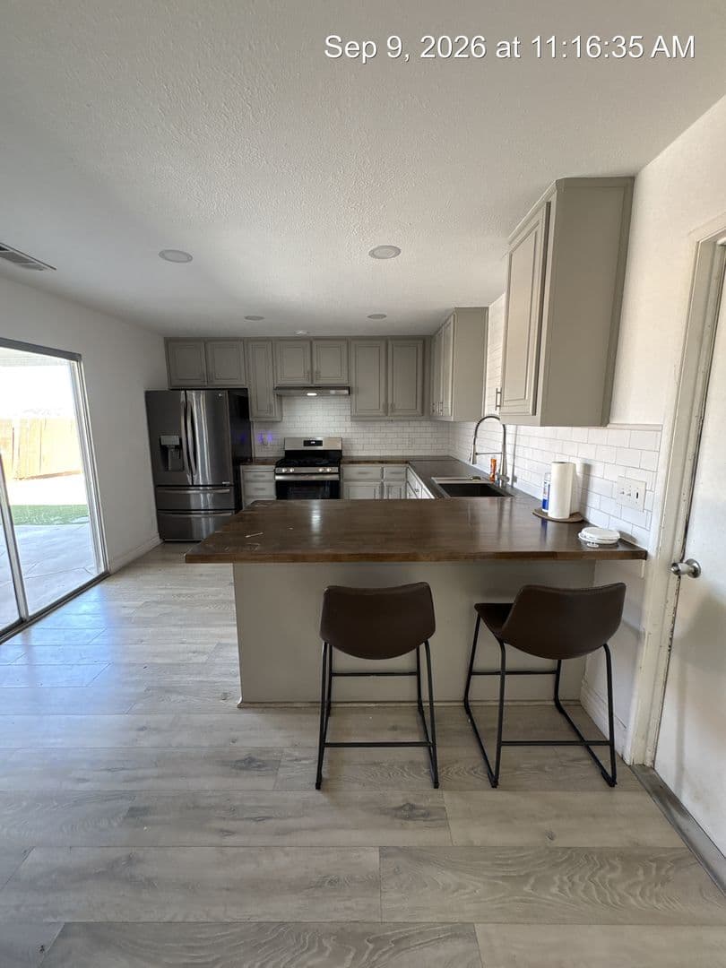 Hanford House: 1105 Freddie  Circle