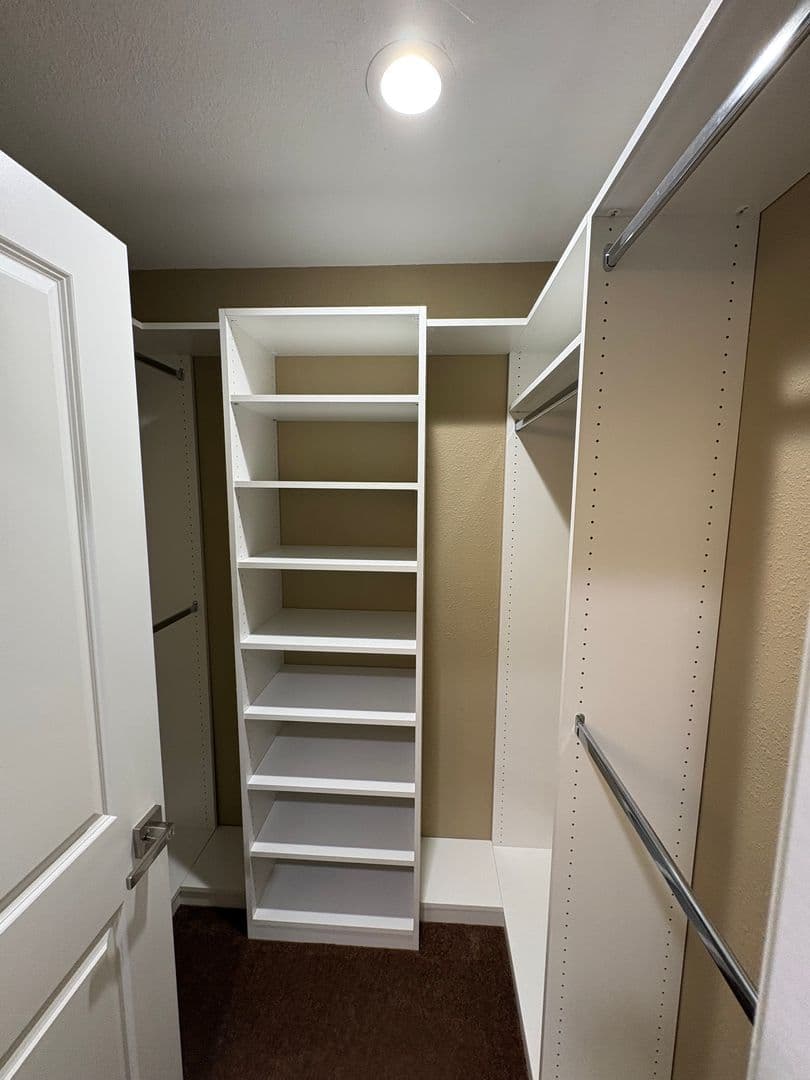 Visalia House: 2322 East Vassar Dr
