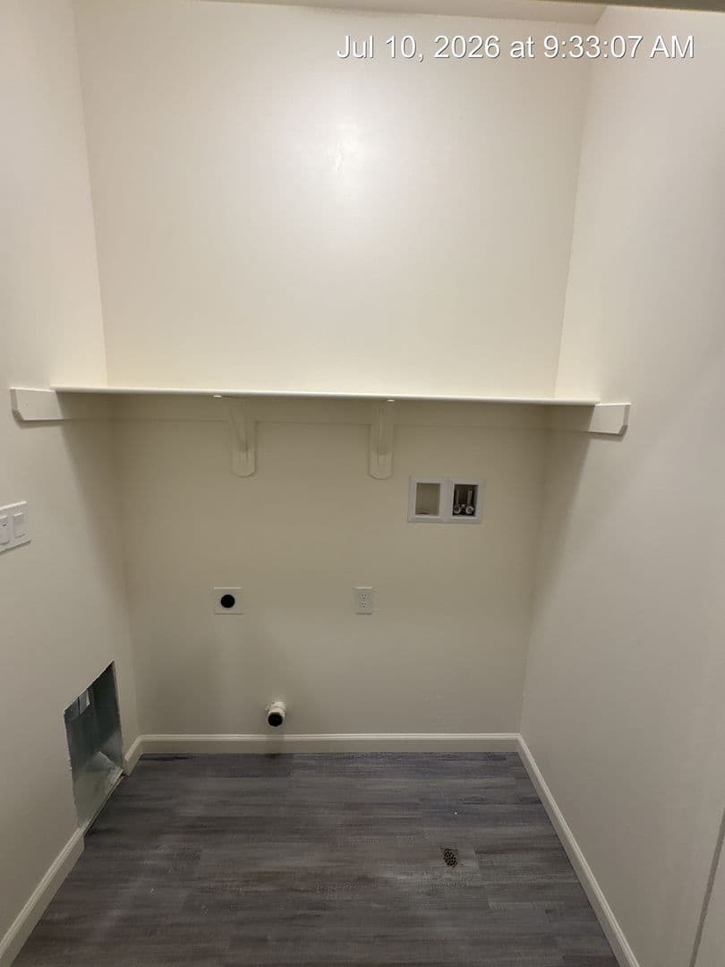 Visalia Apartment: 711-747 S Pinkham
