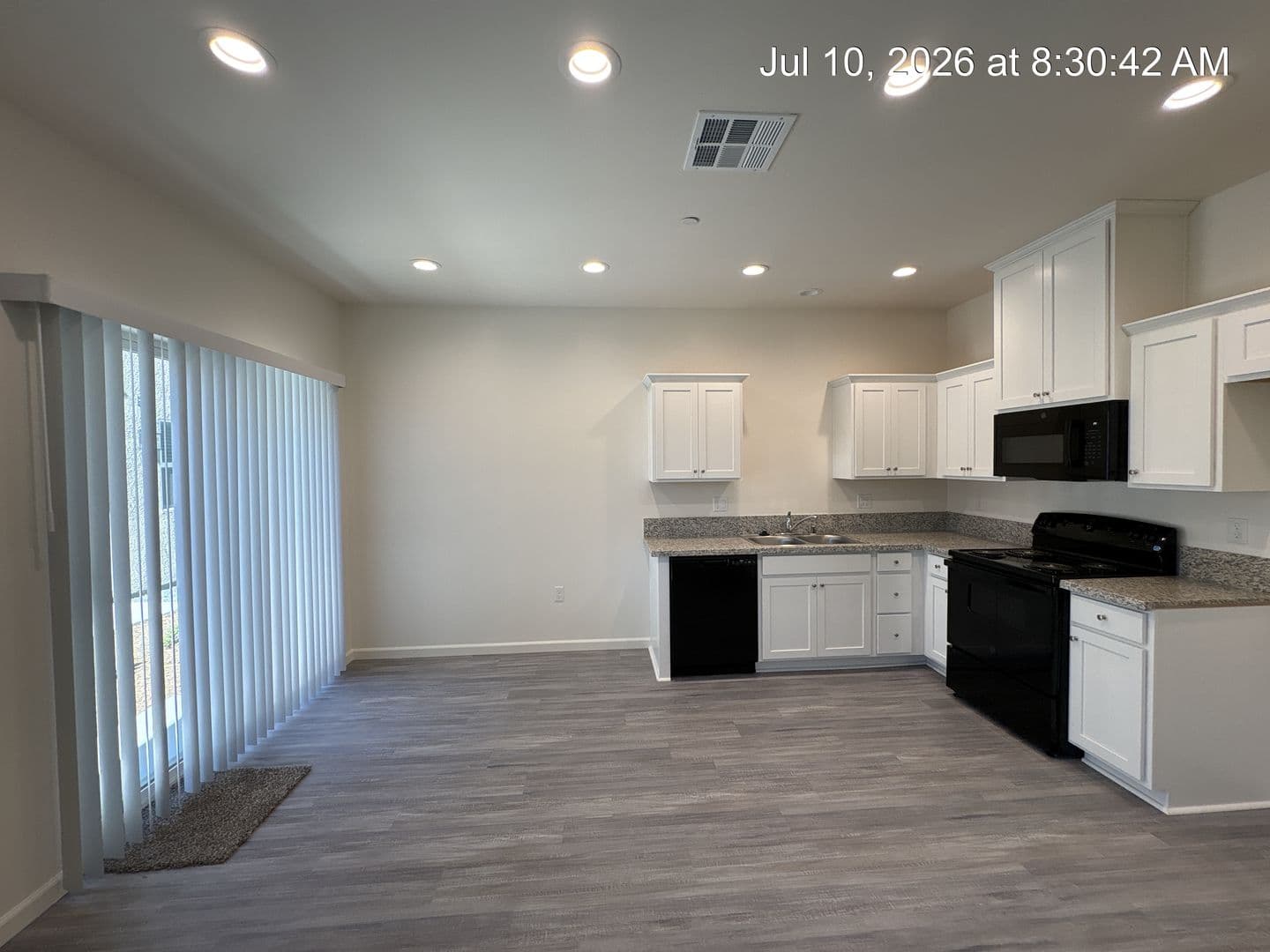 Visalia Apartment: 711-747 S Pinkham