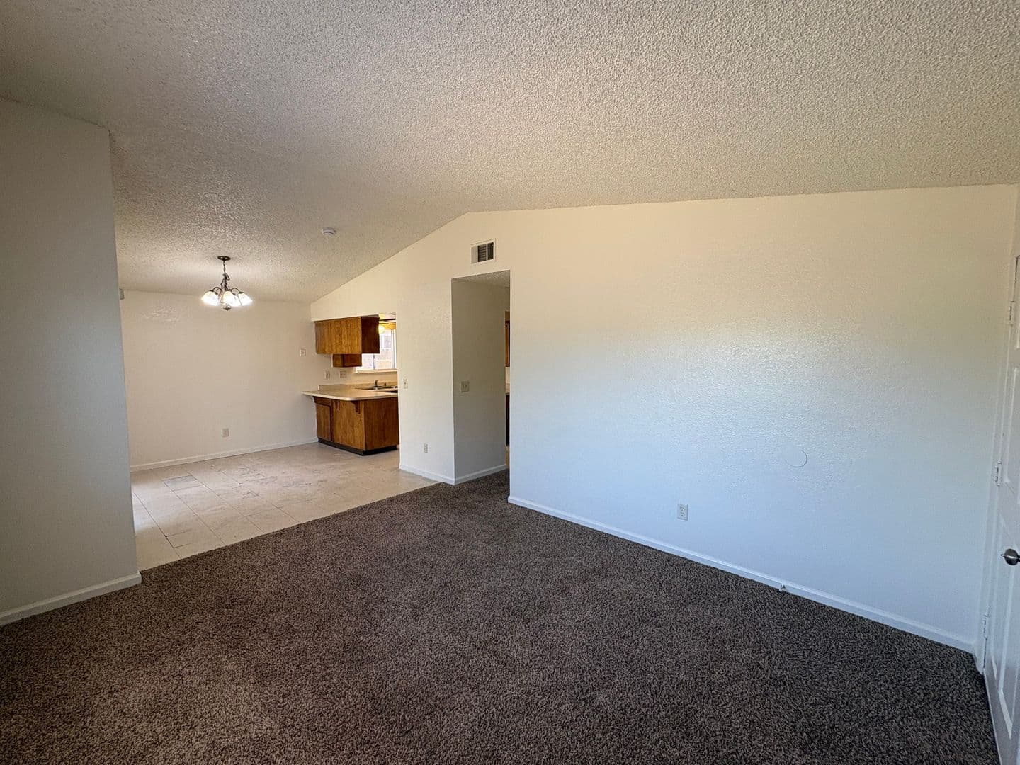 Visalia House: 244 East Prospect Avenue