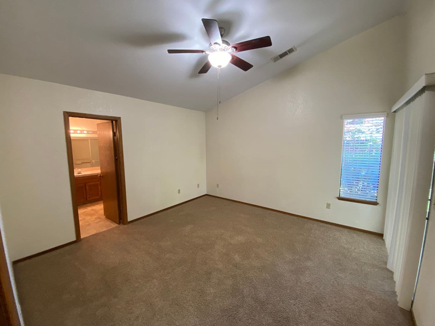 Visalia House: 1348 East Ferguson Court
