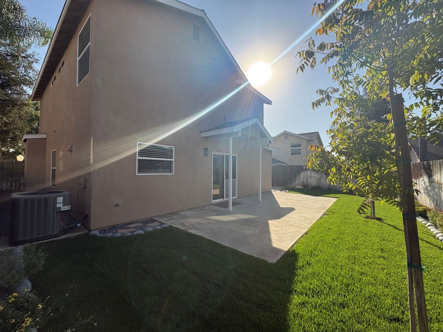Exeter House: 1155 Meadow Ave