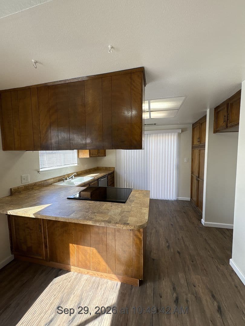 Visalia Apartment: 2034-2038 South Tracy Court