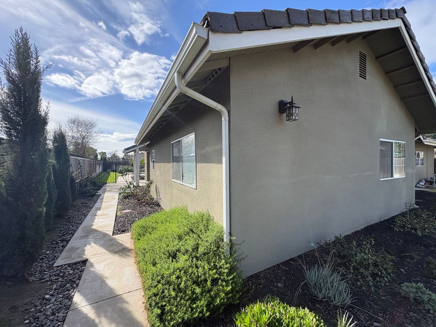Hanford House: 540 West Birch Ct