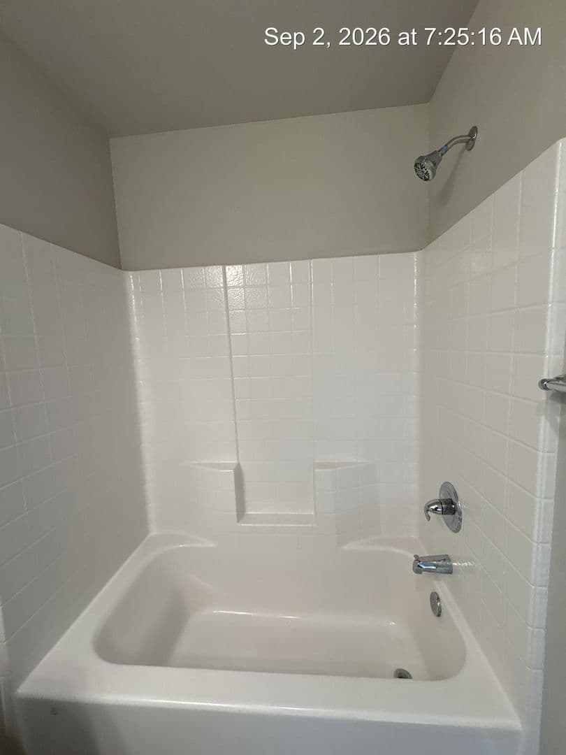 Visalia Apartment: 418 S Summit Street Unit #101-104