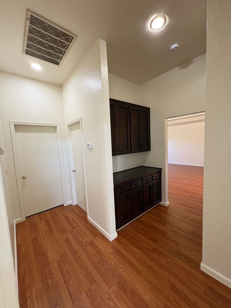 Visalia House: 1036 North Palm St