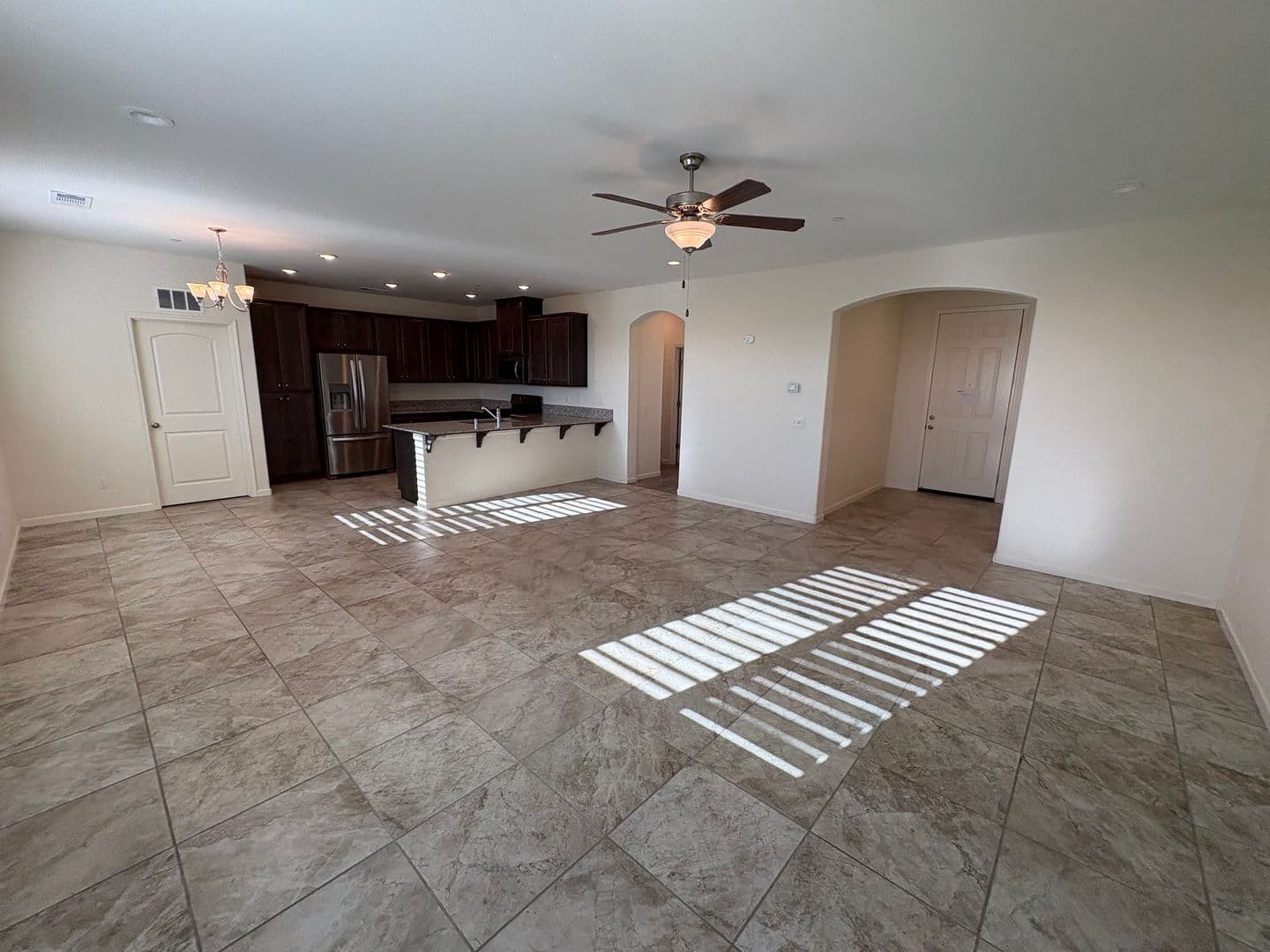 Visalia House: 3208 North Rova Ct