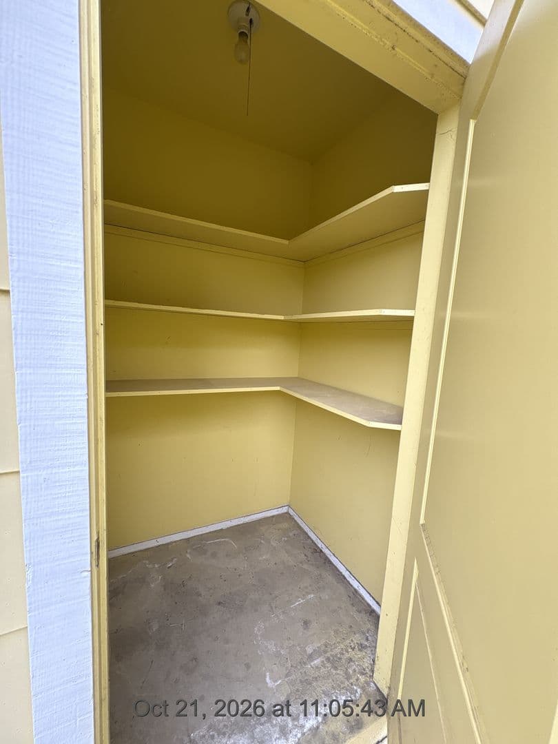 Visalia Apartment: 2015-2019 E. Walnut Ave