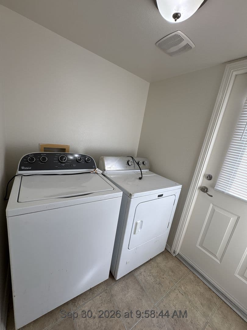 Visalia Apartment: 4203-4349 West Walnut Avenue
