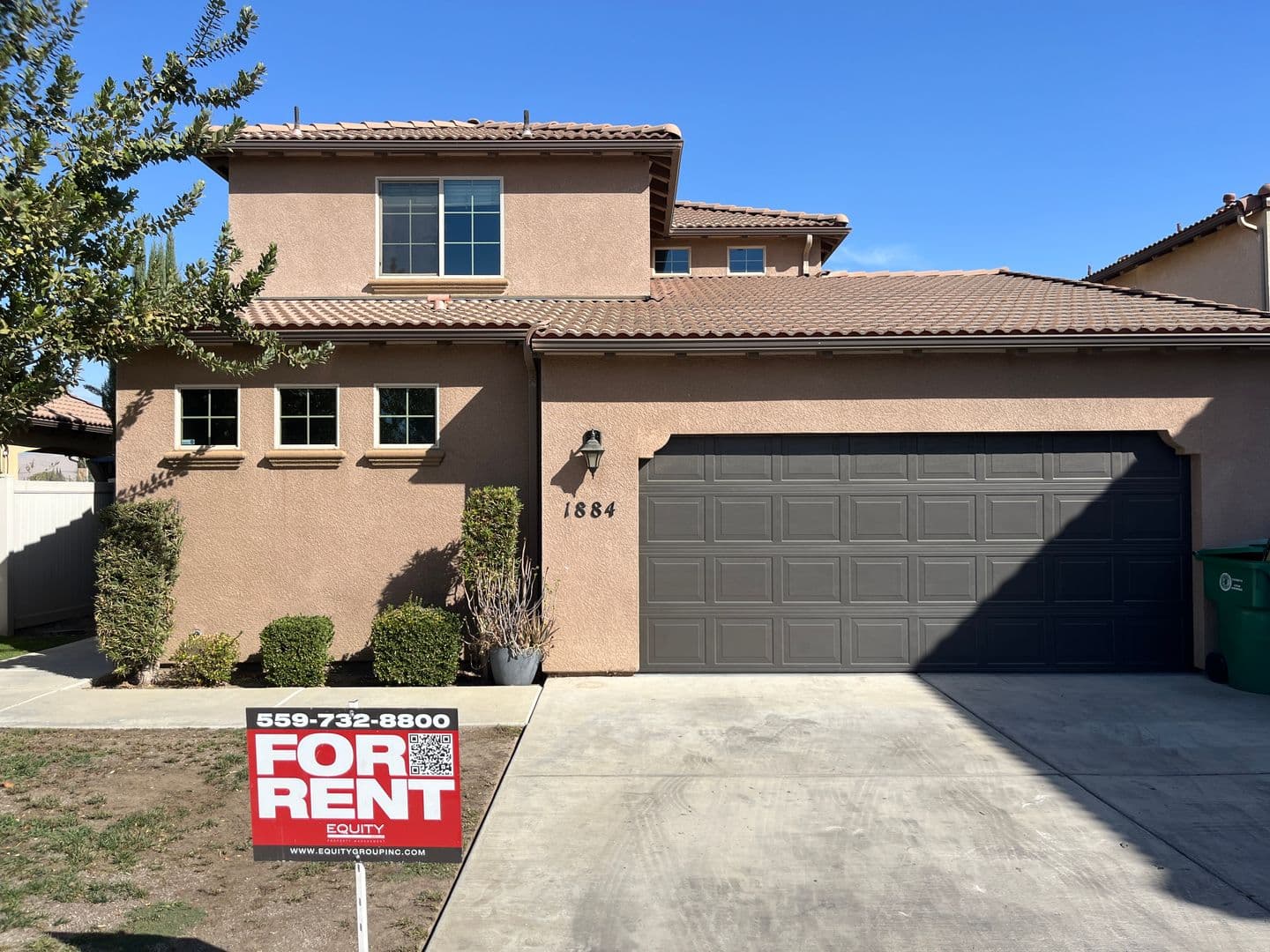 Porterville House: 1884 W Roby Ave