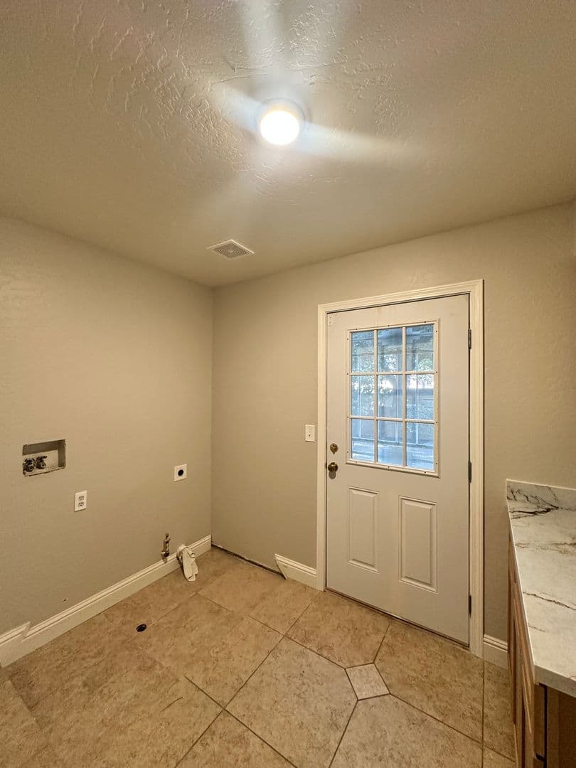 Visalia House: 5319 W. Harold Ave