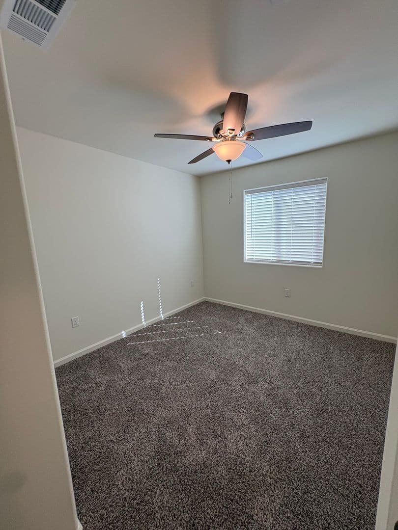 Visalia House: 30643 Marigold Road