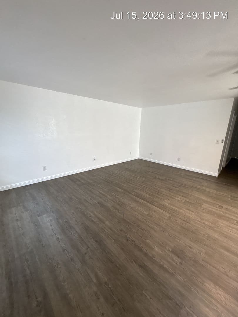 Woodlake Apartment: 388 Crestwood A-D