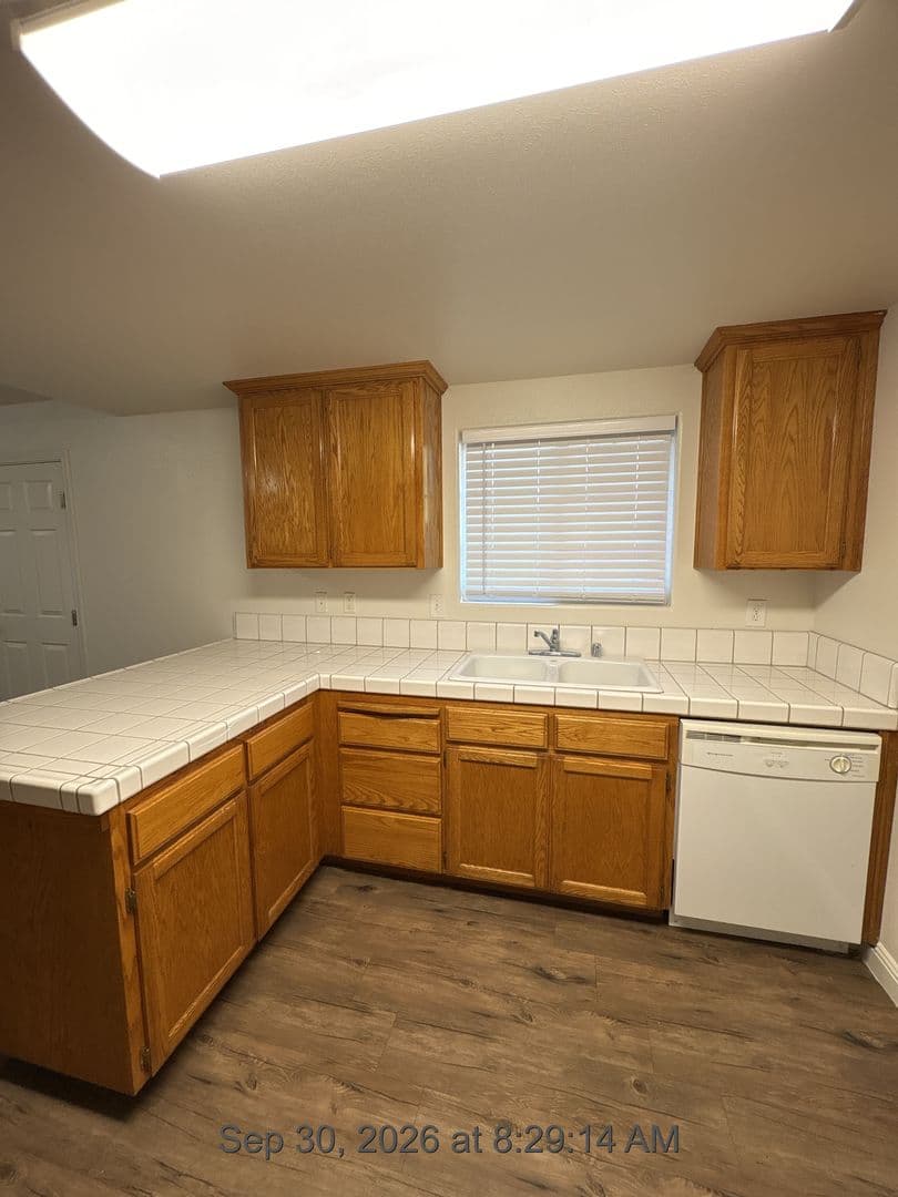 Visalia Apartment: 2222-2228 N. Vickie Ct