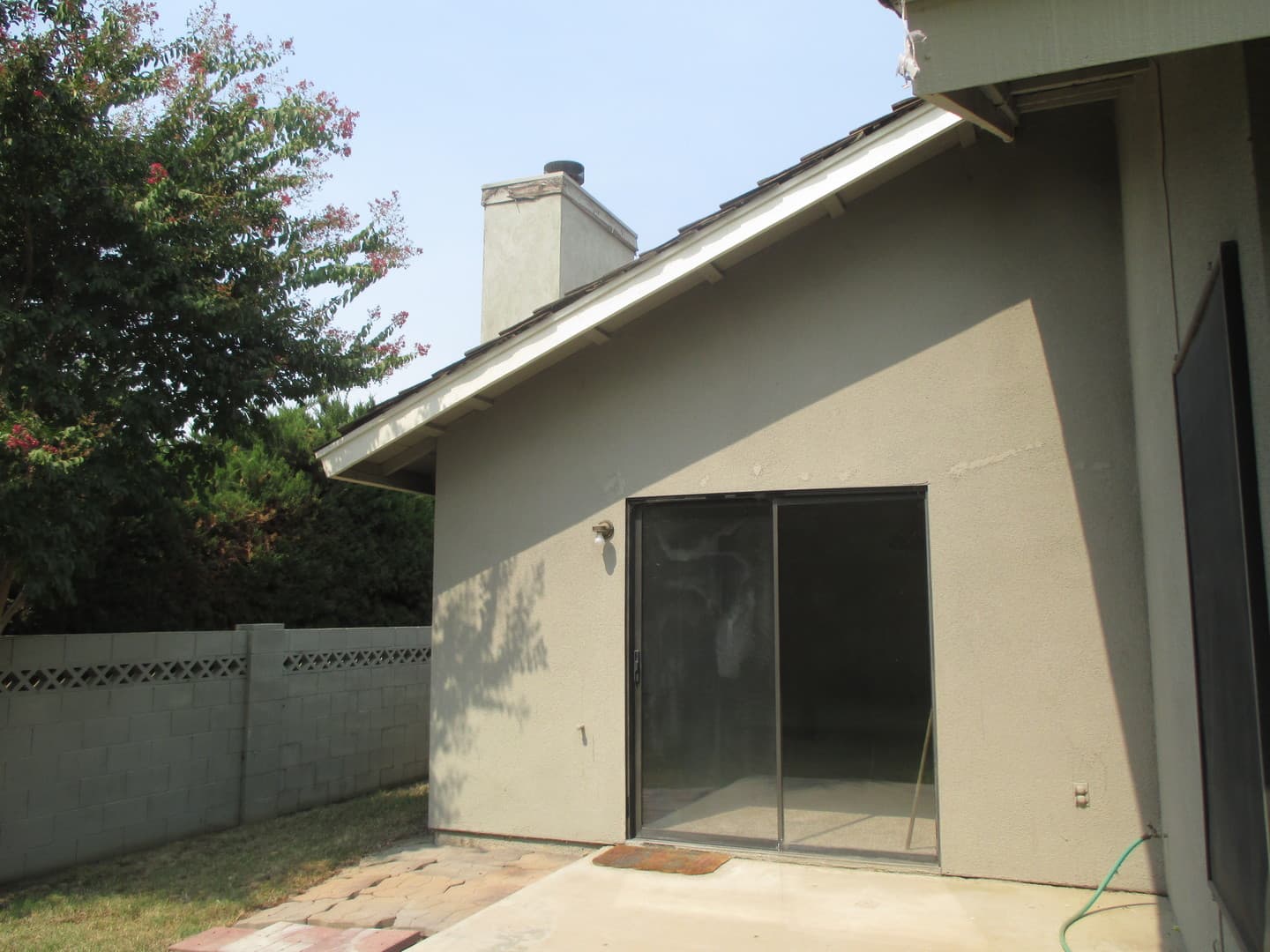 Visalia House: 4043 West Victor Avenue