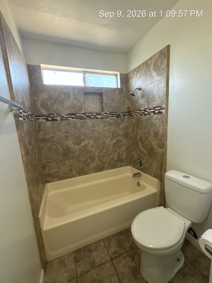 Visalia Apartment: 1649 East Douglas Ave