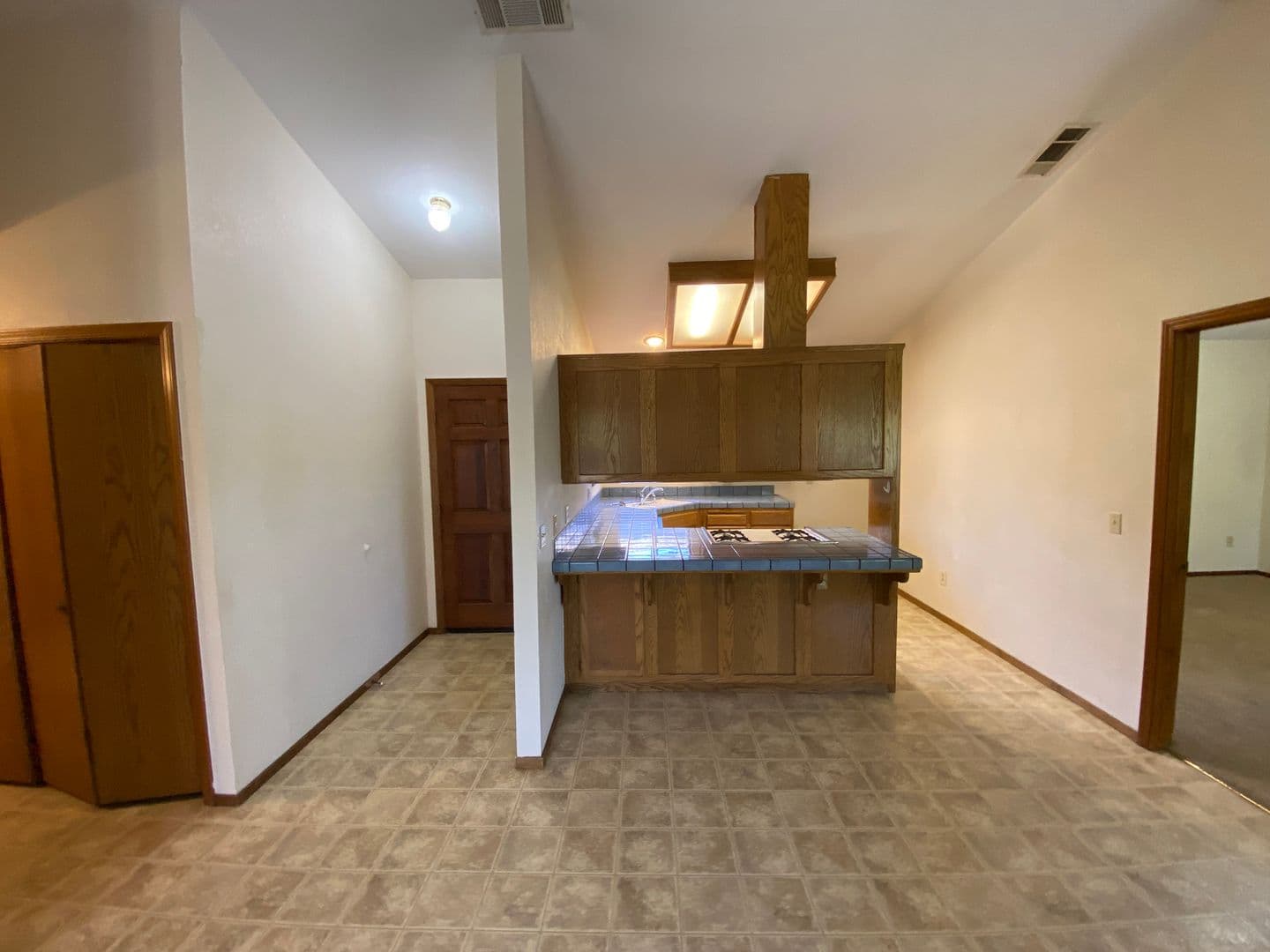 Visalia House: 1348 East Ferguson Court