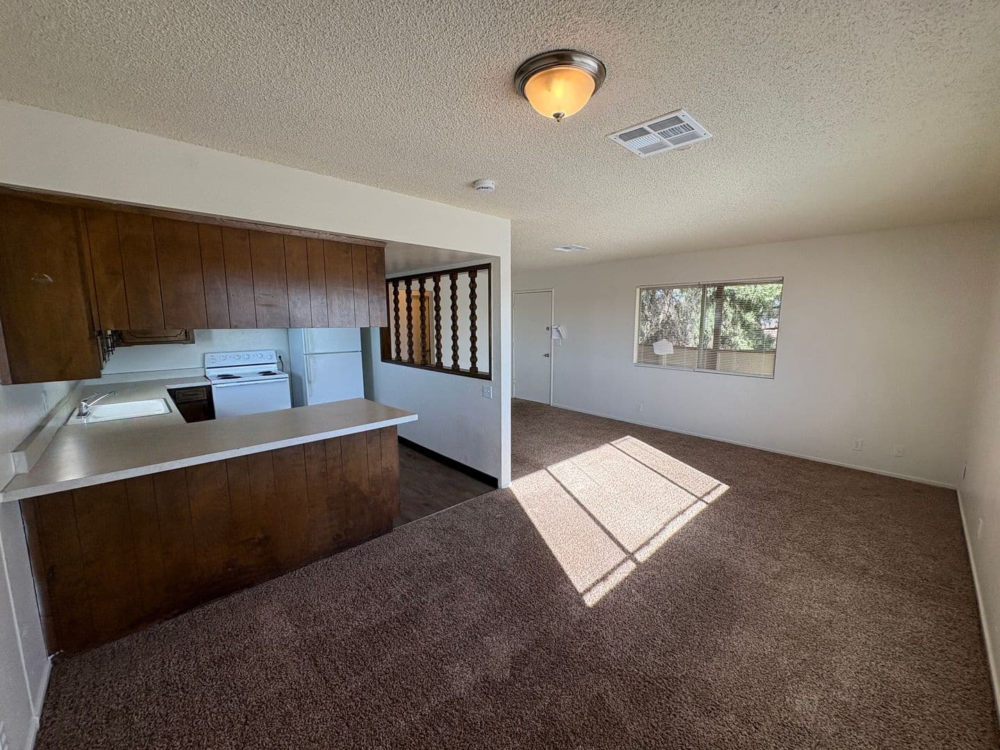Visalia Apartment: 2416-22 South Sallee Street
