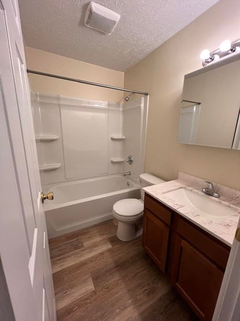 Girard Apartment: 241 Churchill Rd.