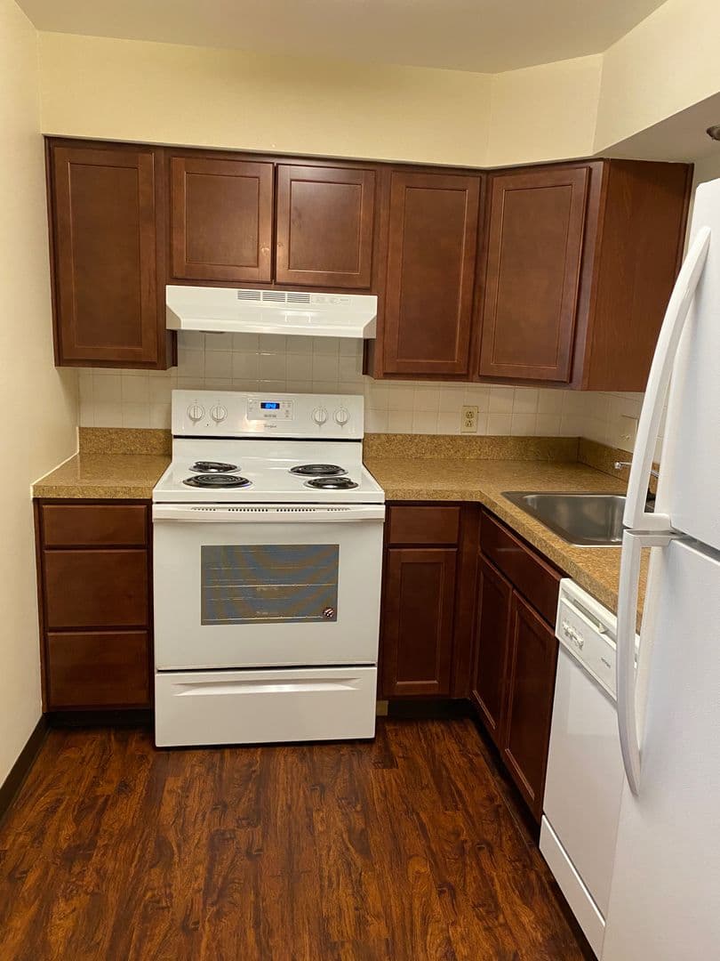 Boardman Apartment: 7145 Locust Ave