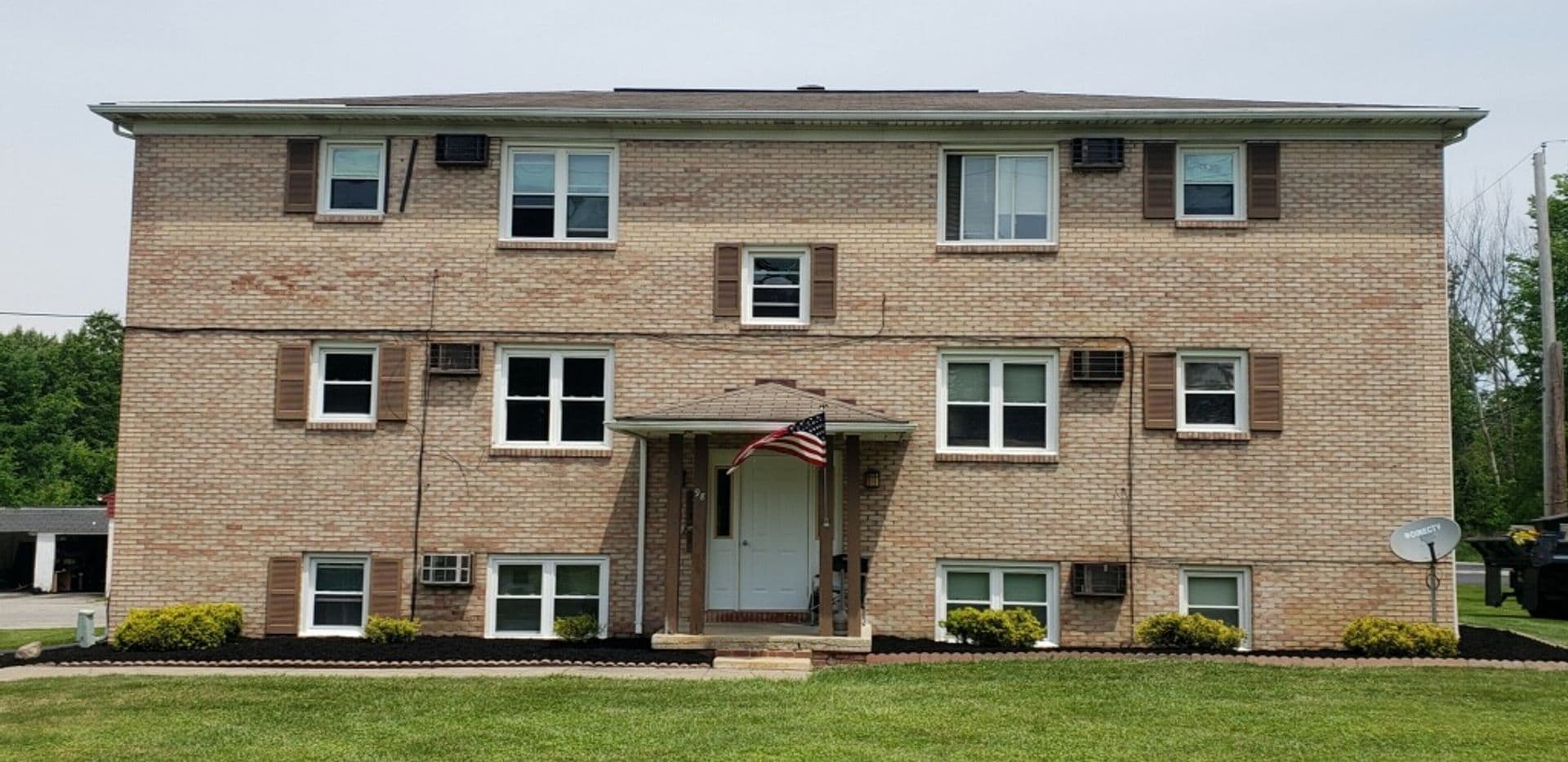 Boardman Apartment: 98 Washington Blvd.
