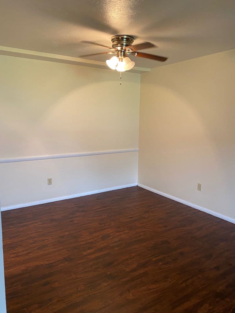 Boardman Apartment: 7145 Locust Ave