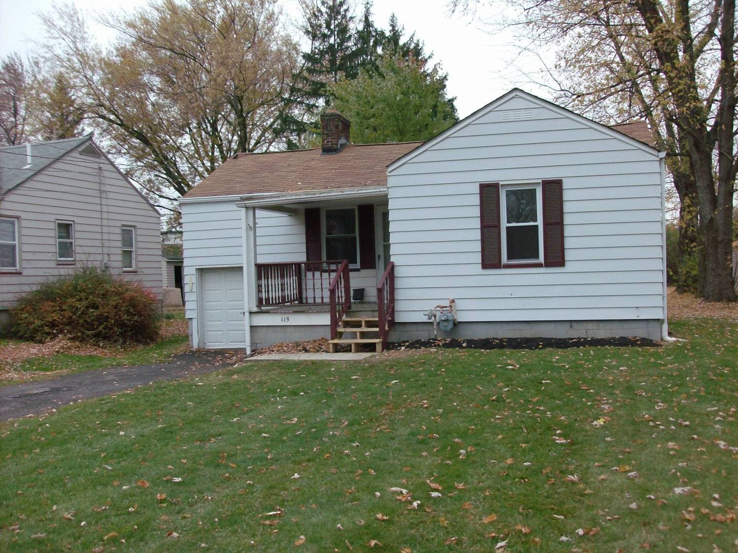 Youngstown House: 115 Laurel St.