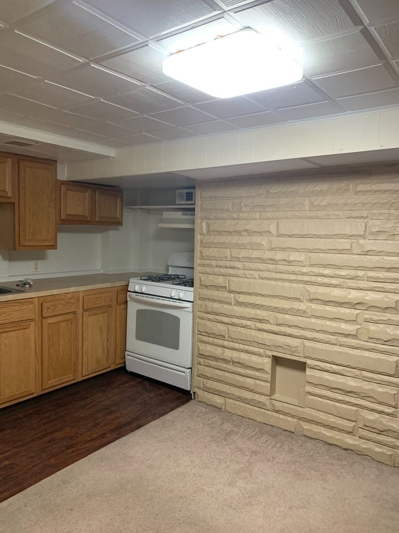 Girard Apartment: 88 E. Main Street