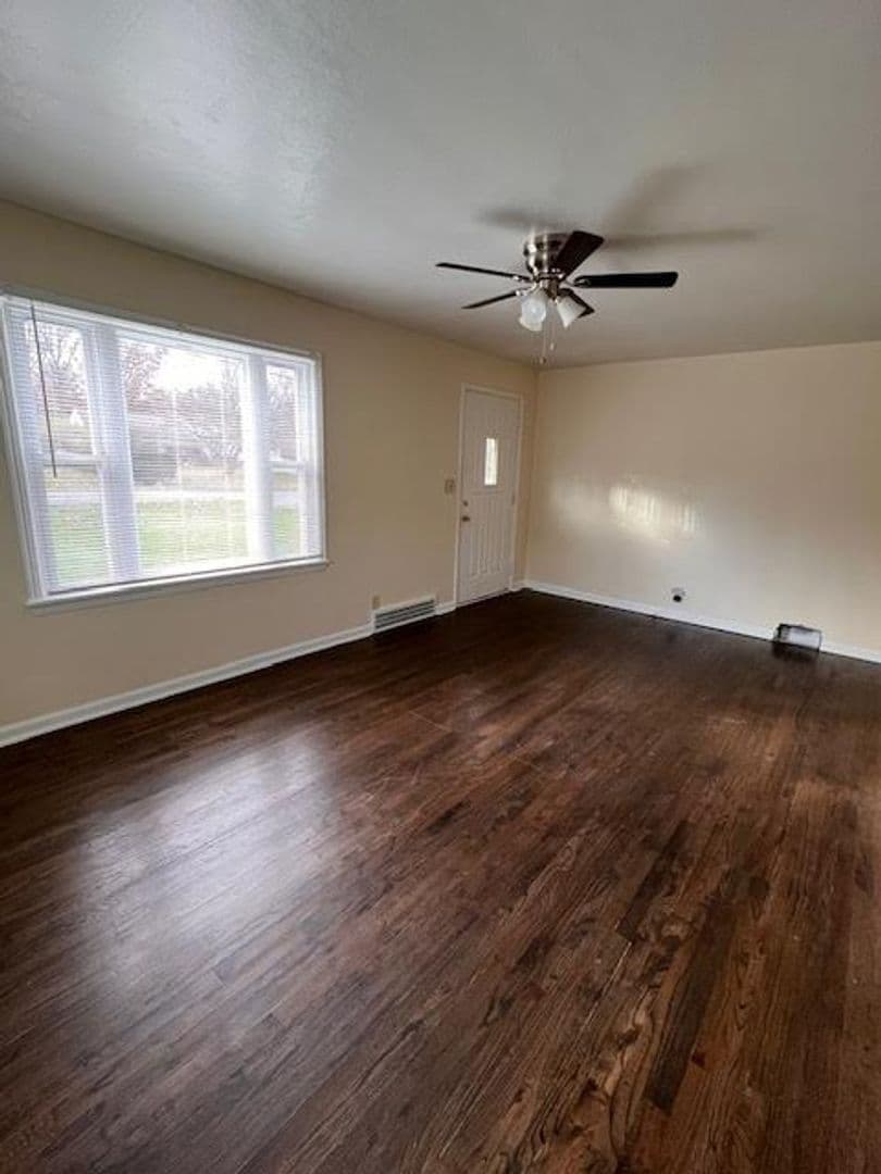 Austintown House: 519 Forest Hill Dr