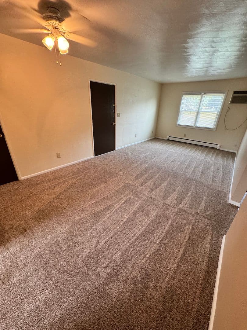 Boardman Apartment: 98 Washington Blvd.