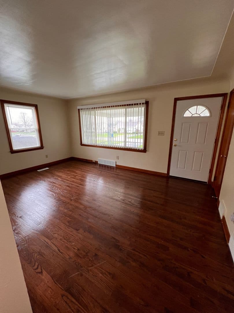 Austintown House: 154 S. Kimberly