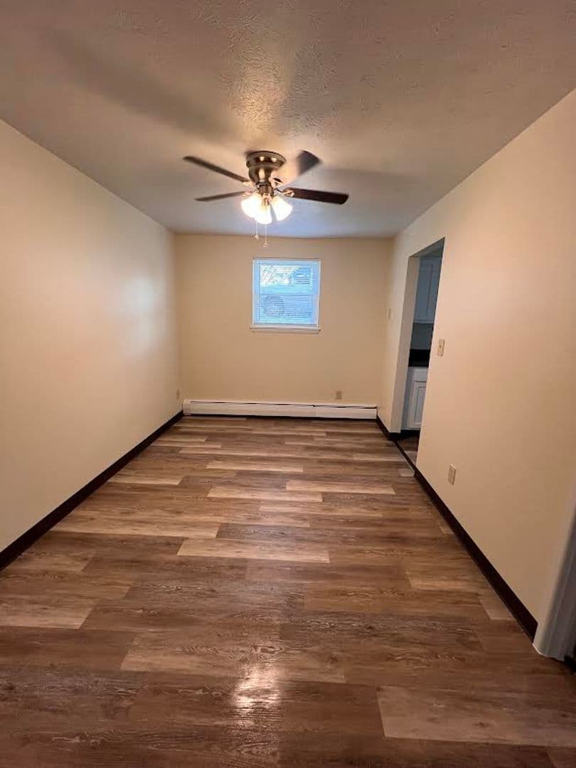 Girard Apartment: 241 Churchill Rd.