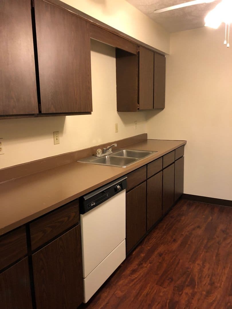 Cortland Apartment: 293 Maplewood Drive