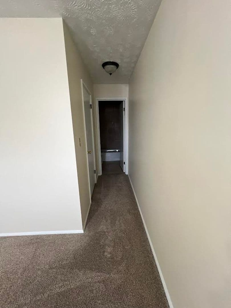 Boardman Apartment: 7185 Locust Ave.