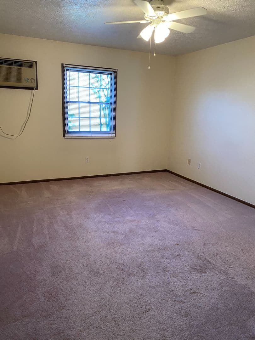 poland Apartment: 1050 W.Western Reserve Road