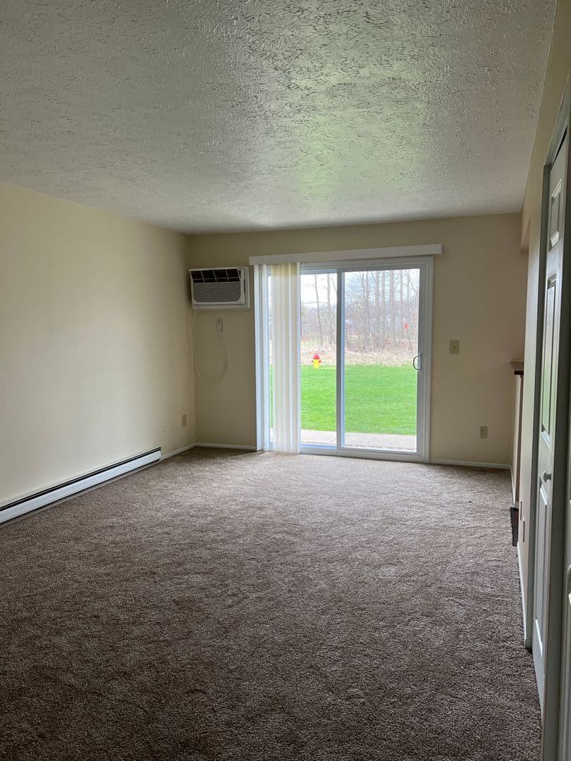 Boardman Apartment: 8126 Stadler Ave.