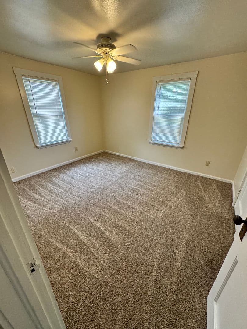 Youngstown House: 115 Laurel St.