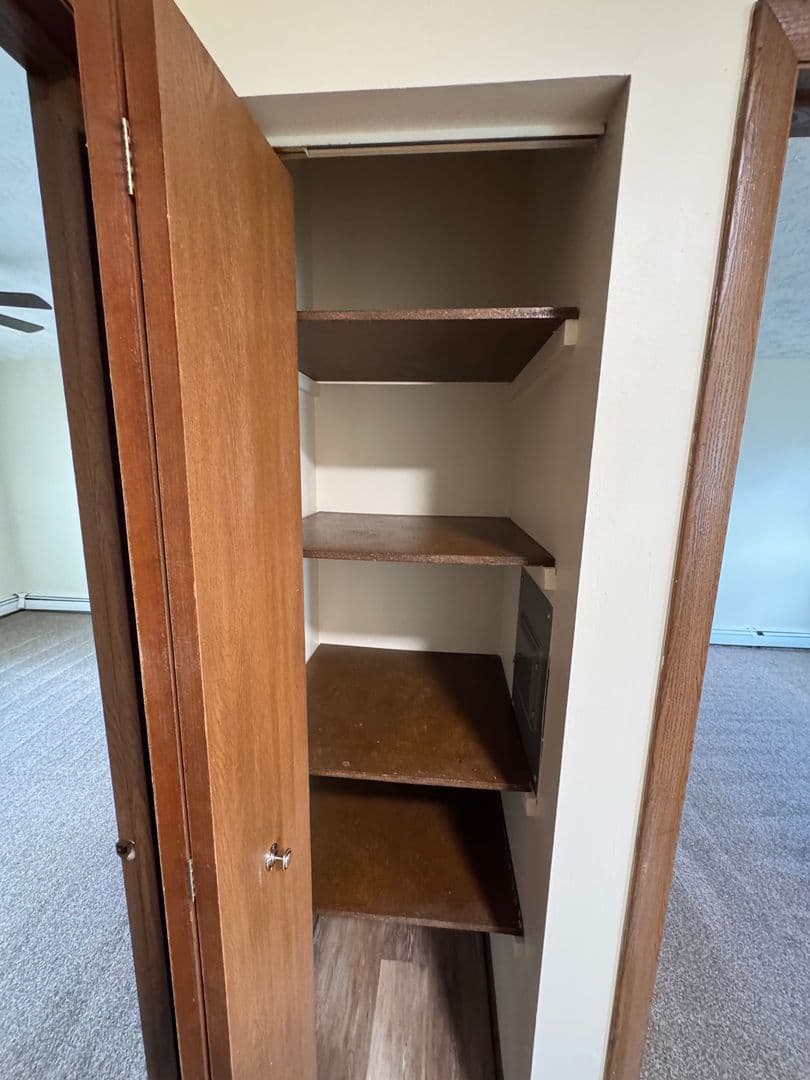 Boardman Apartment: 8426 Colwyn Ct.