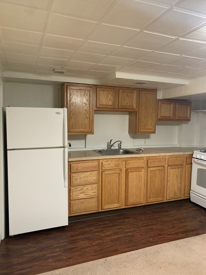 Girard Apartment: 88 E. Main Street