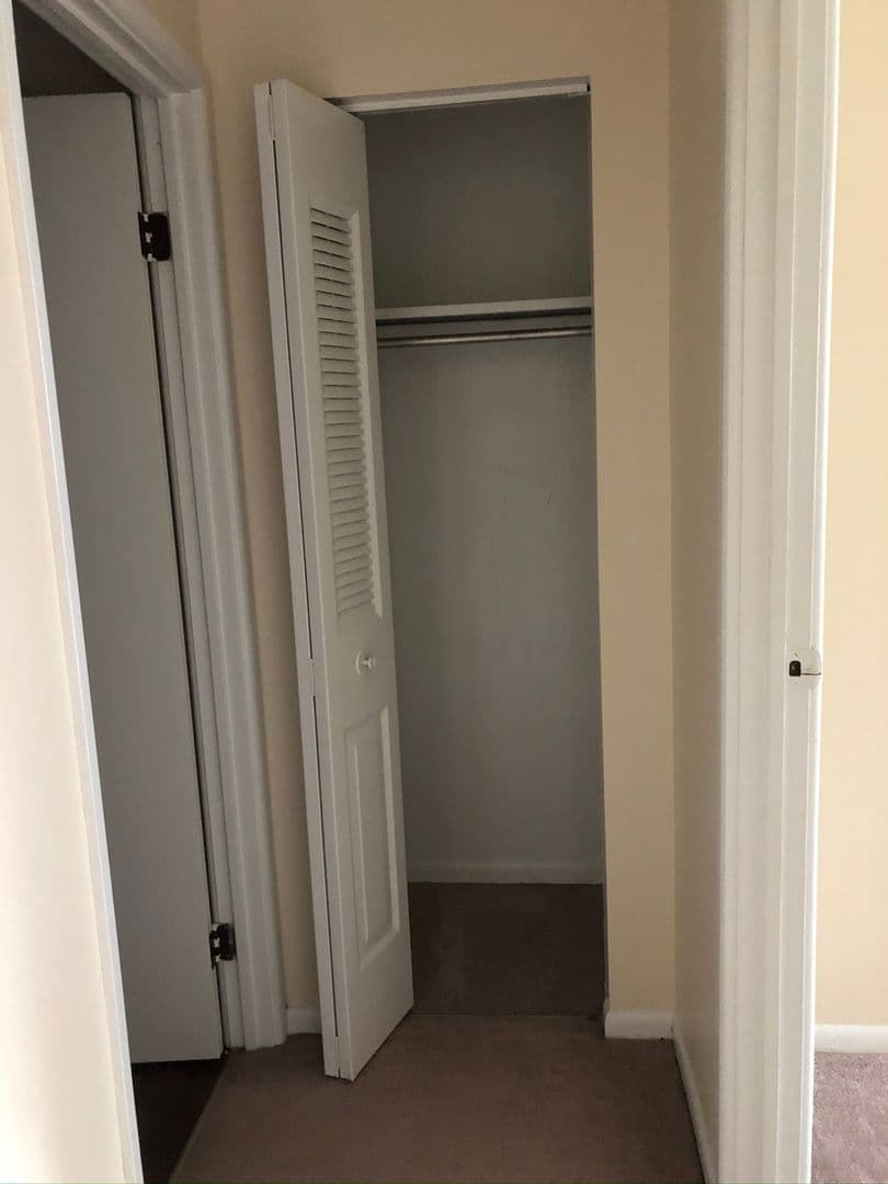 Cortland Apartment: 293 Maplewood Drive