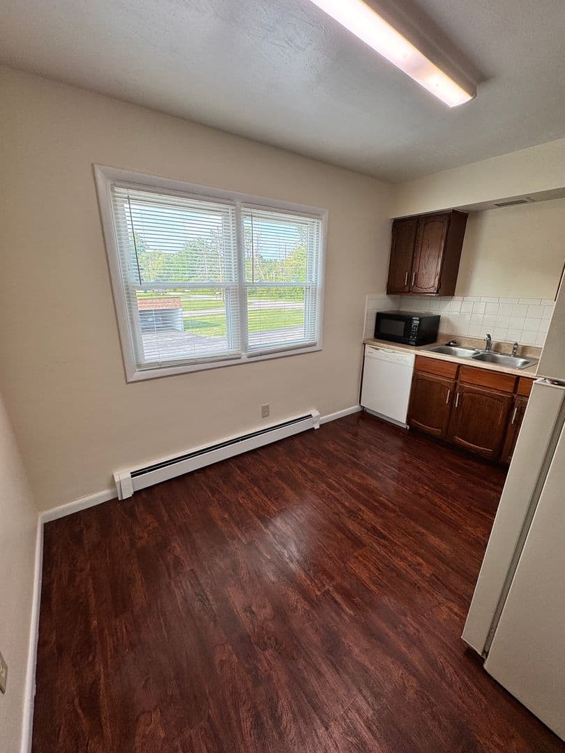 Boardman Apartment: 98 Washington Blvd.