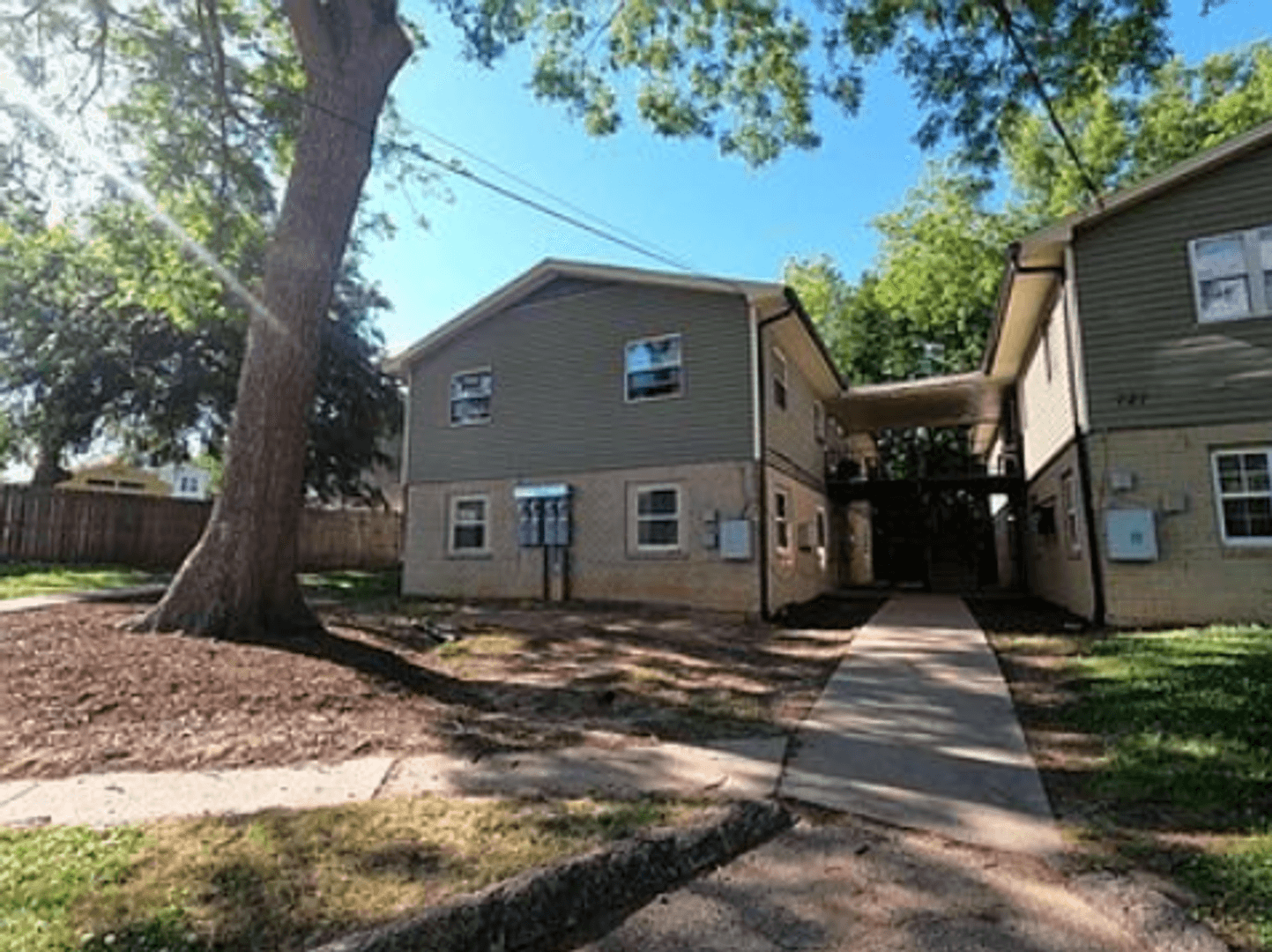 Raleigh Apartment: 727 E Lenoir Street