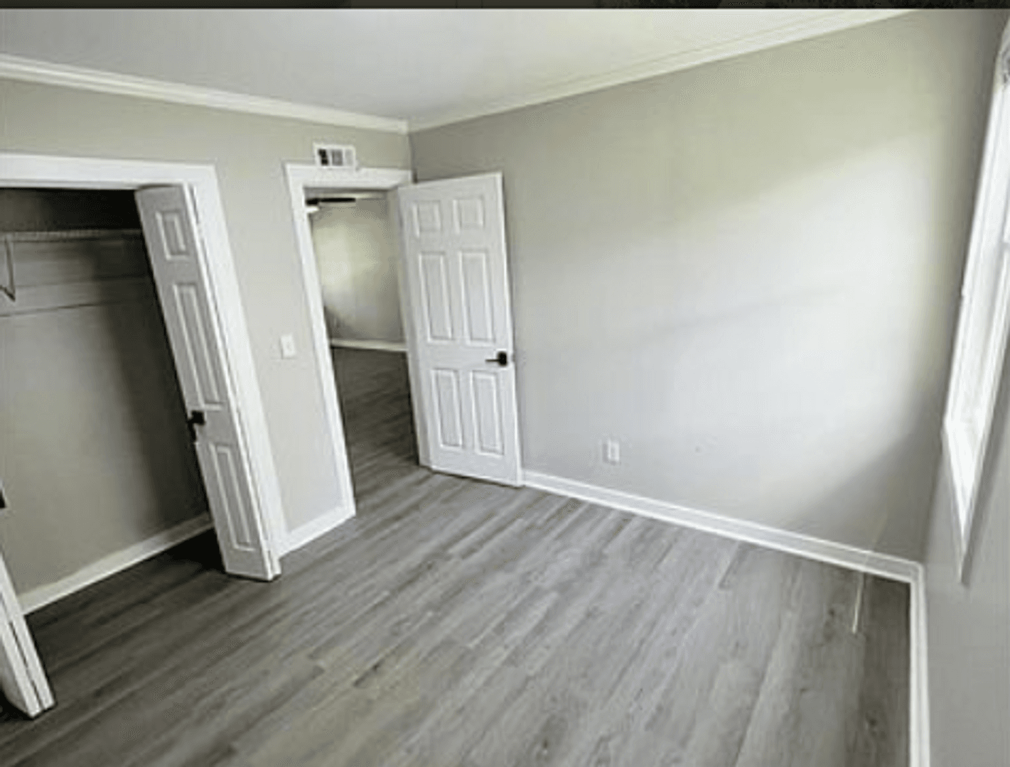 Raleigh Apartment: 727 E Lenoir Street