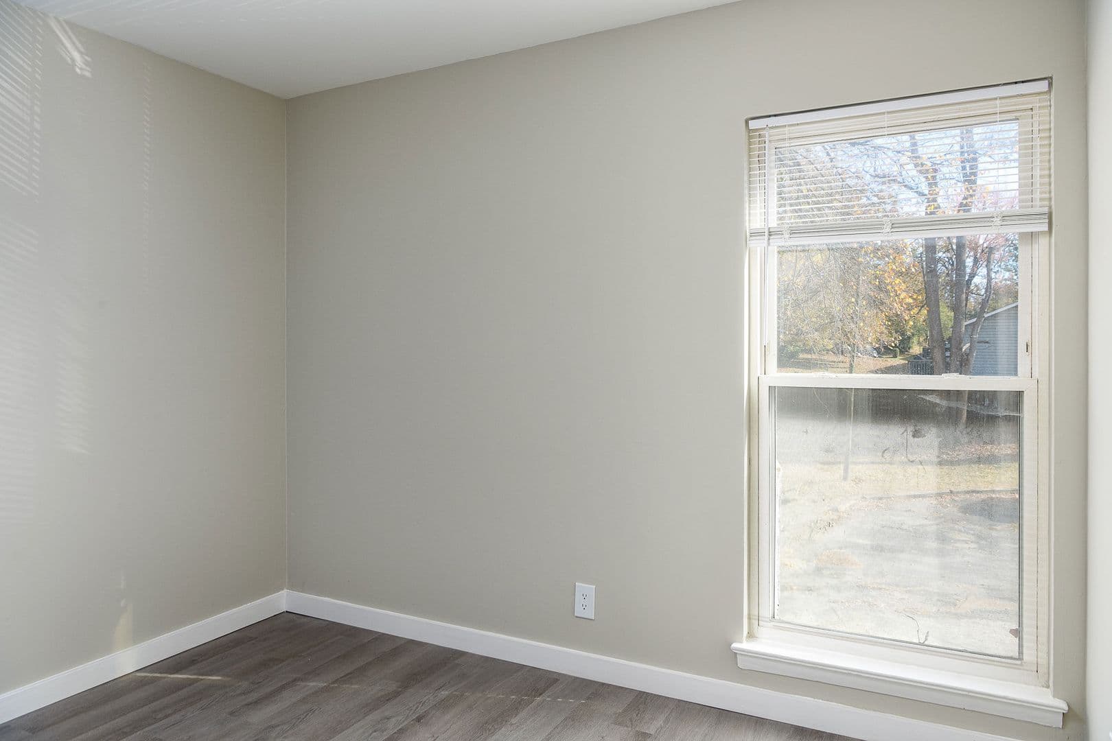 Greensboro Apartment: 2012 Maywood St
