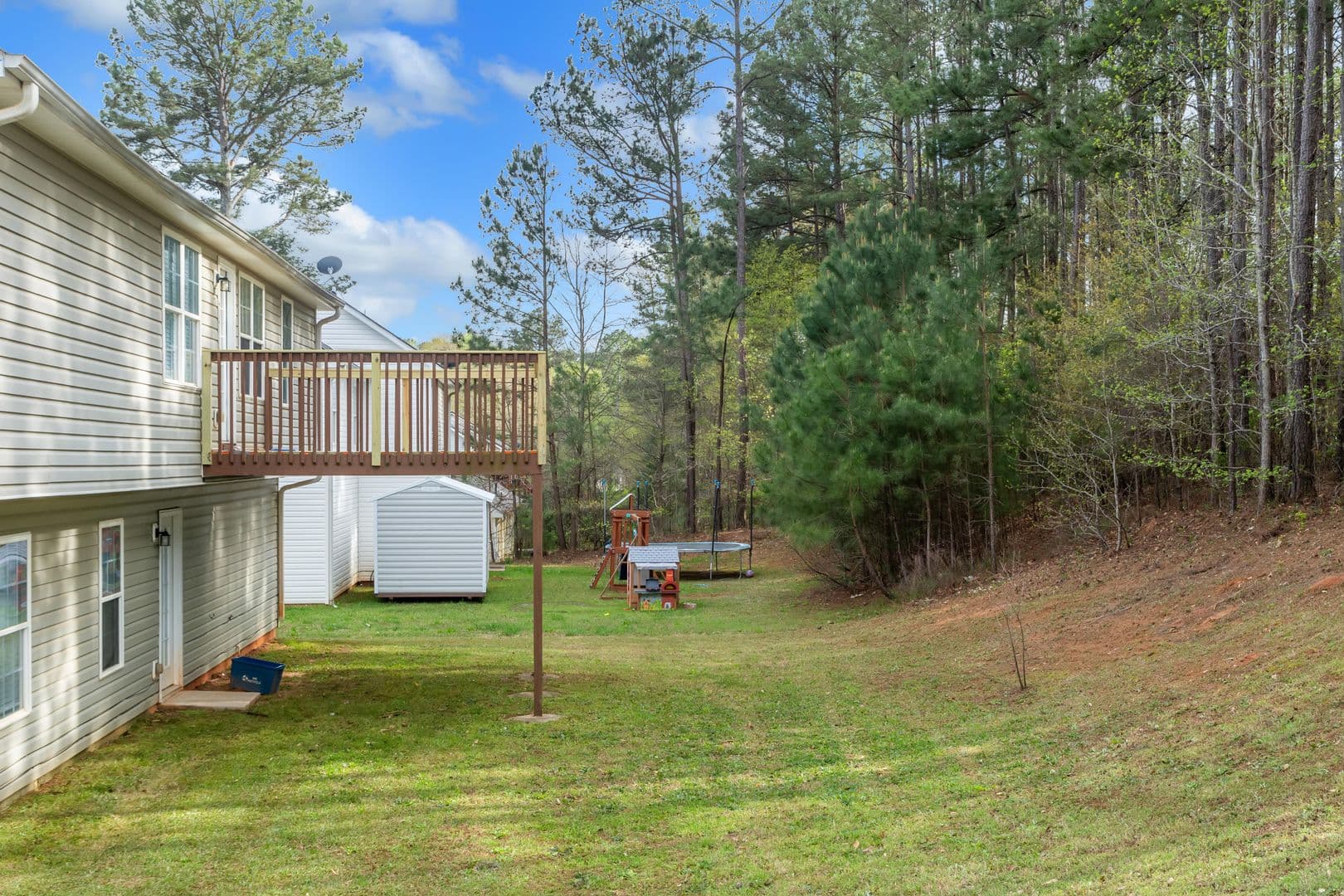 Covington House: 8182 Sterling Lane