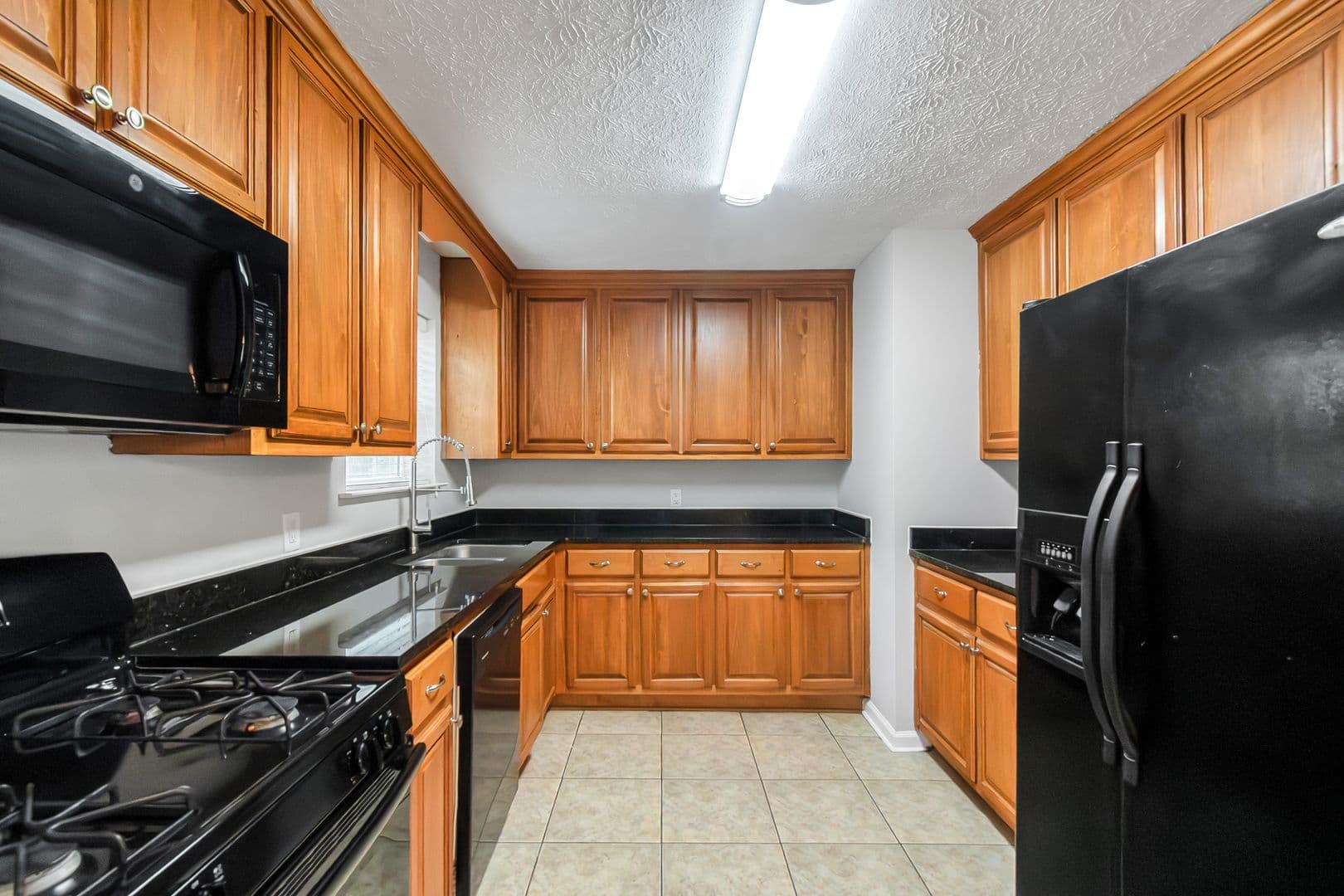Jonesboro House: 3653 Chestnut Lake Ct.