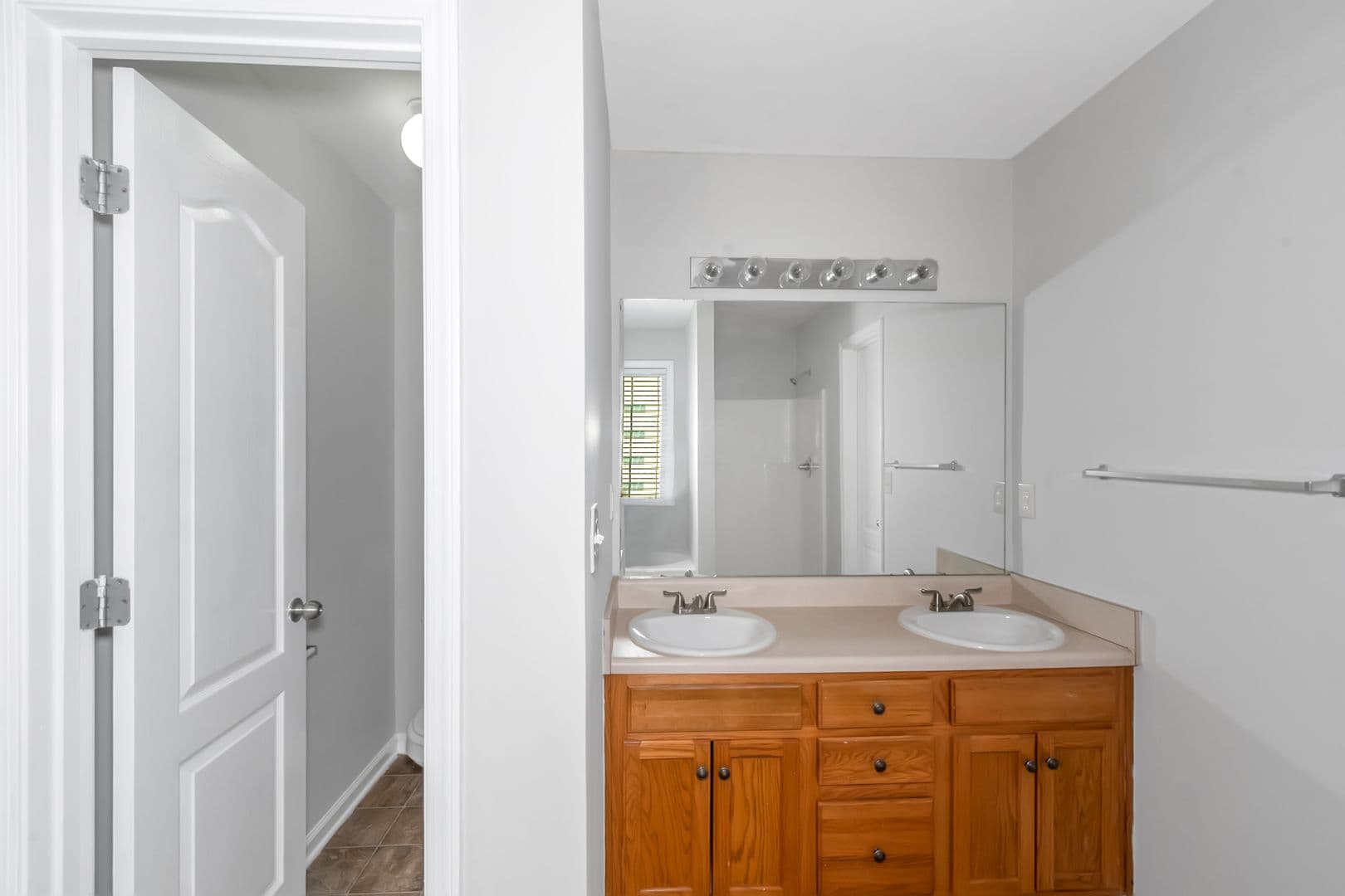 Villa Rica House: 202 Millpond Pkwy