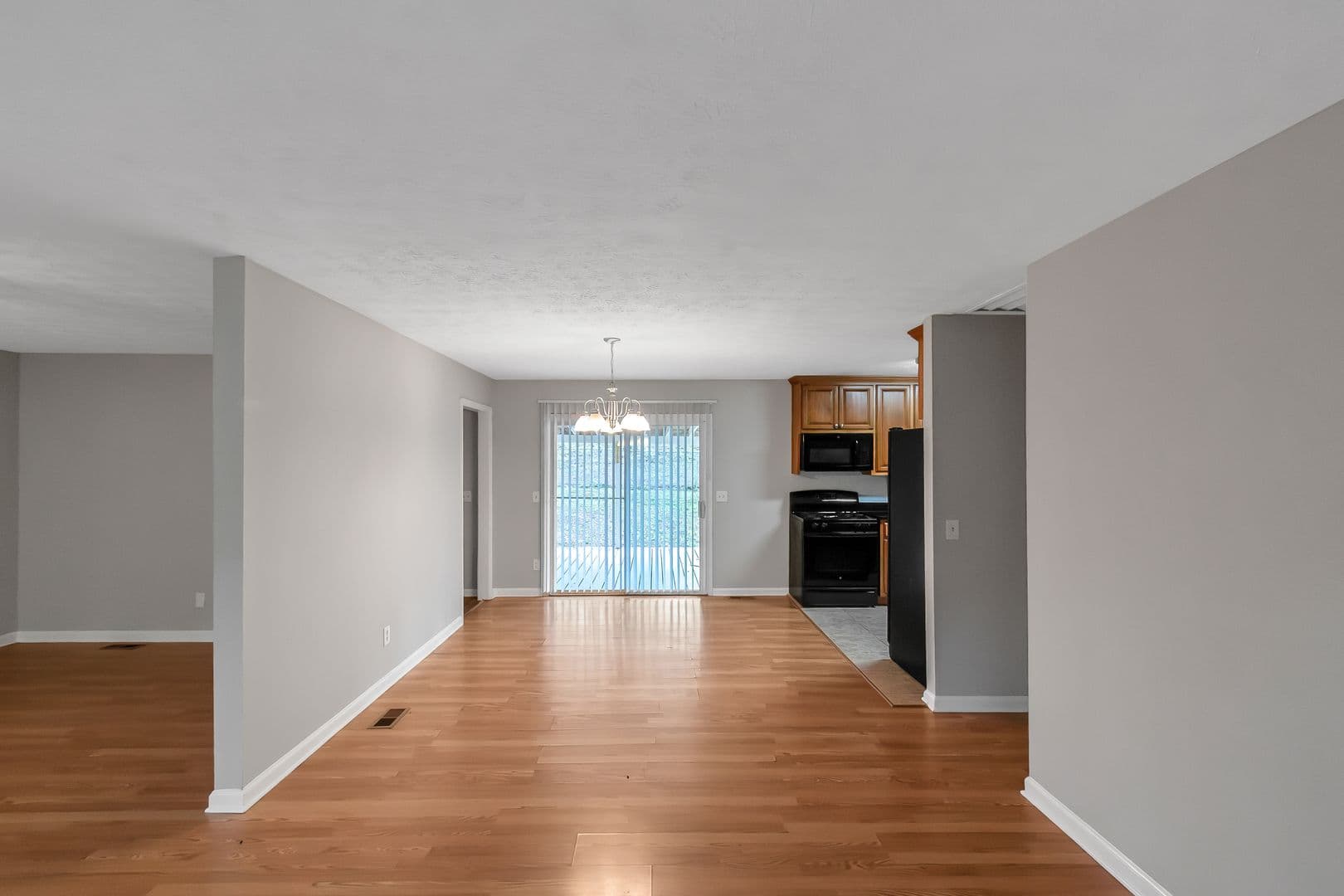 Jonesboro House: 3653 Chestnut Lake Ct.